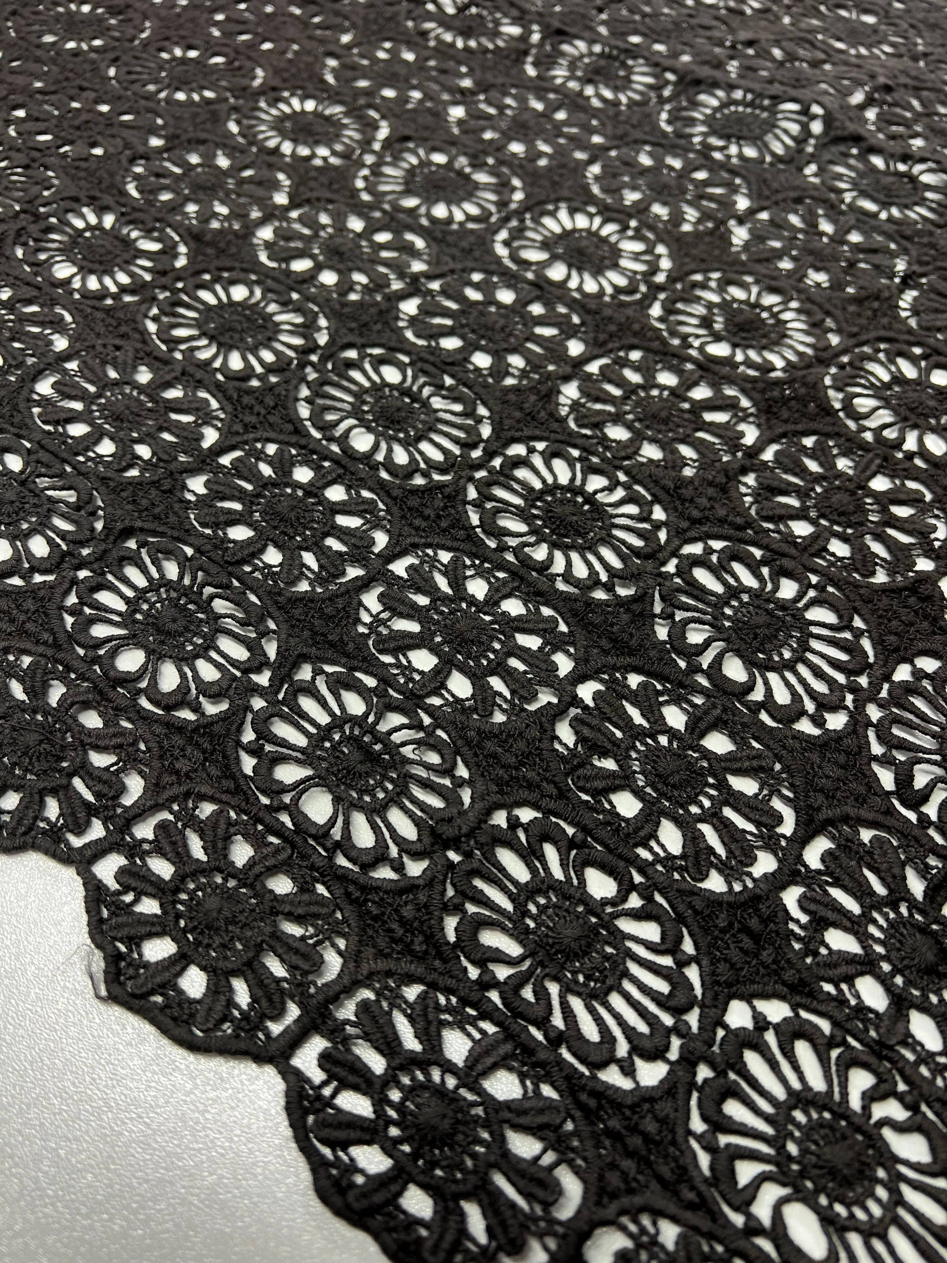 Anglaise Lace - Black Sun - 110cm