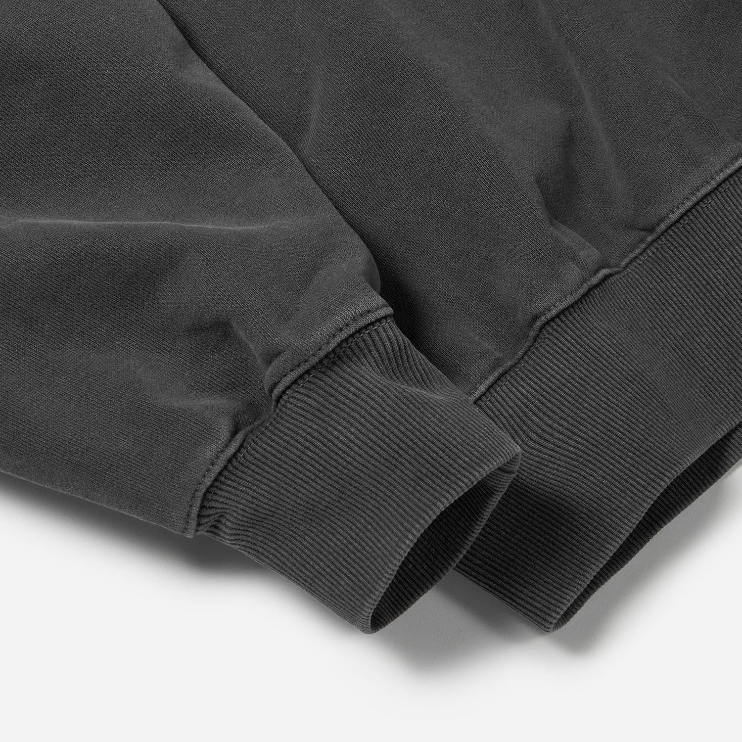 BLACK FLAG PIGMENT DYEING SWEATSHIRT - CHARCOAL