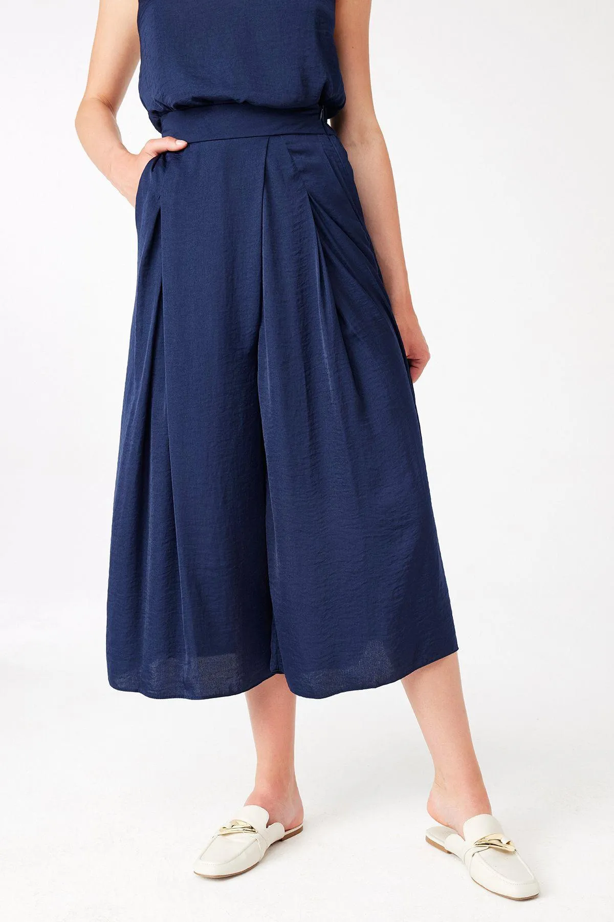Comfortable Form Short Leg Navy Blue Trousers