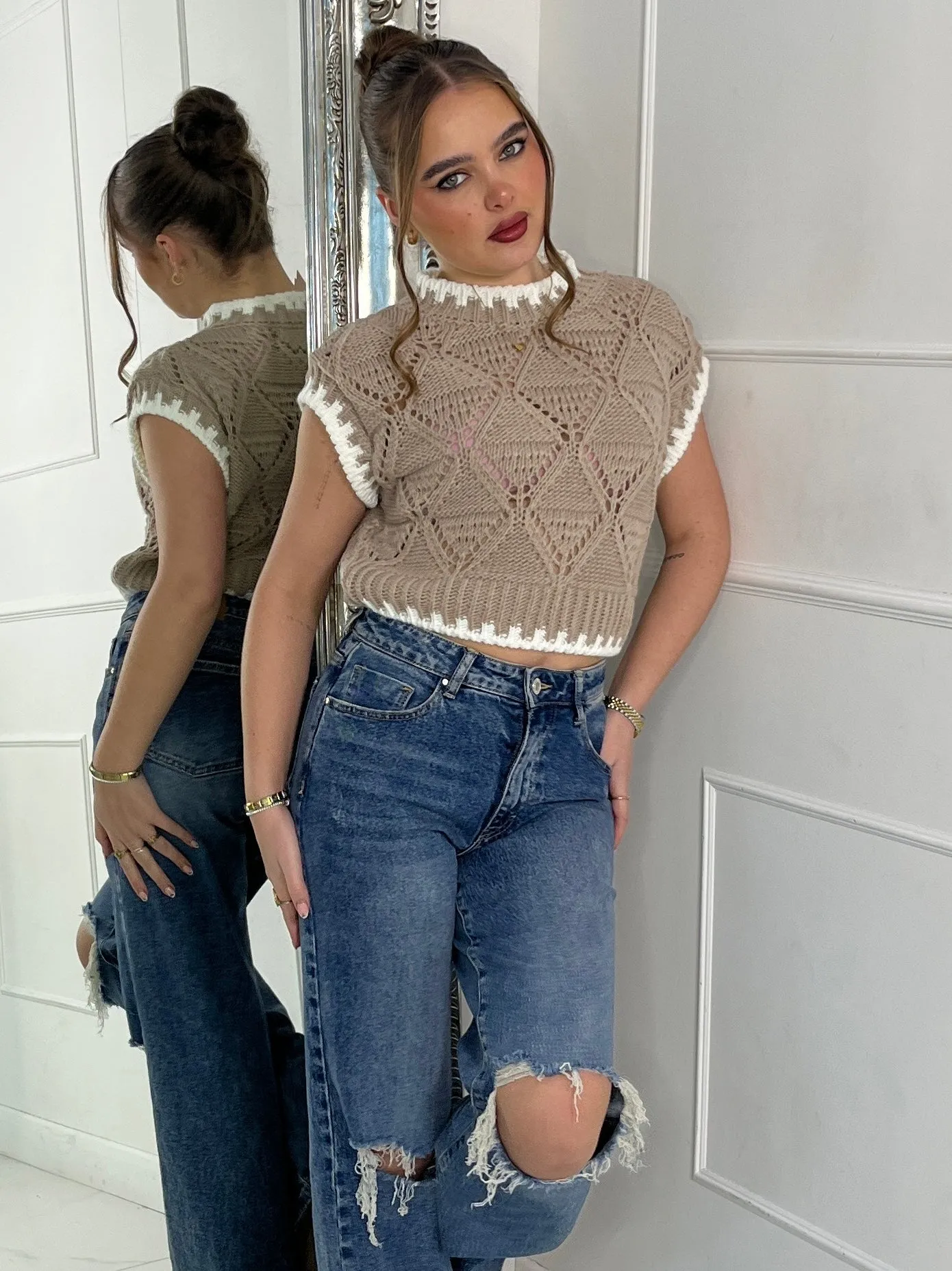 Contrast Stitch Knitted Jumper - Beige/White