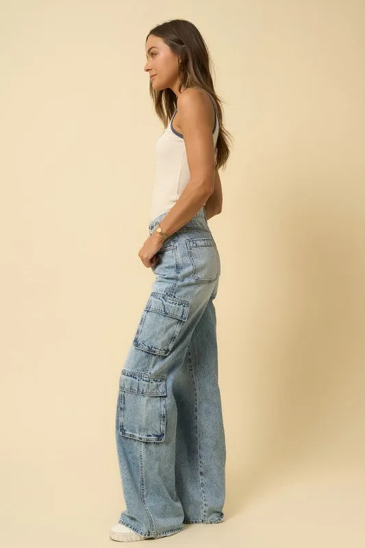 CROSSOVER RELAXED CARGO JEANS *Online Only*