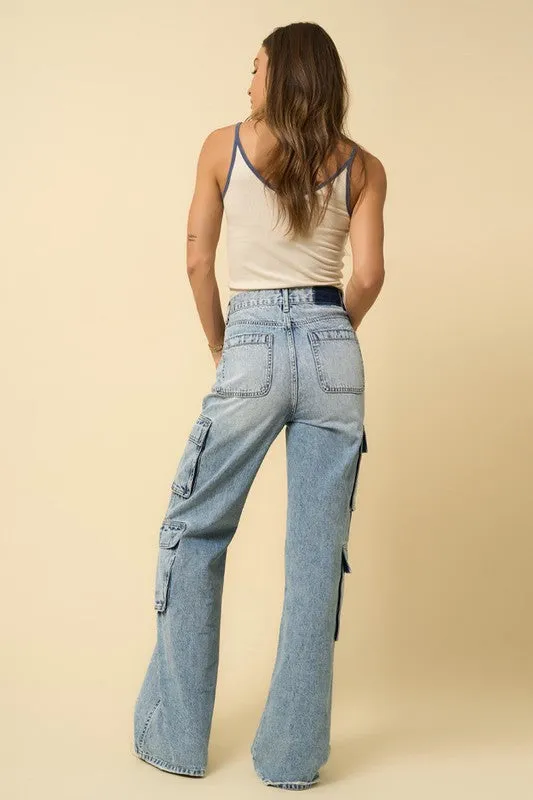 CROSSOVER RELAXED CARGO JEANS *Online Only*