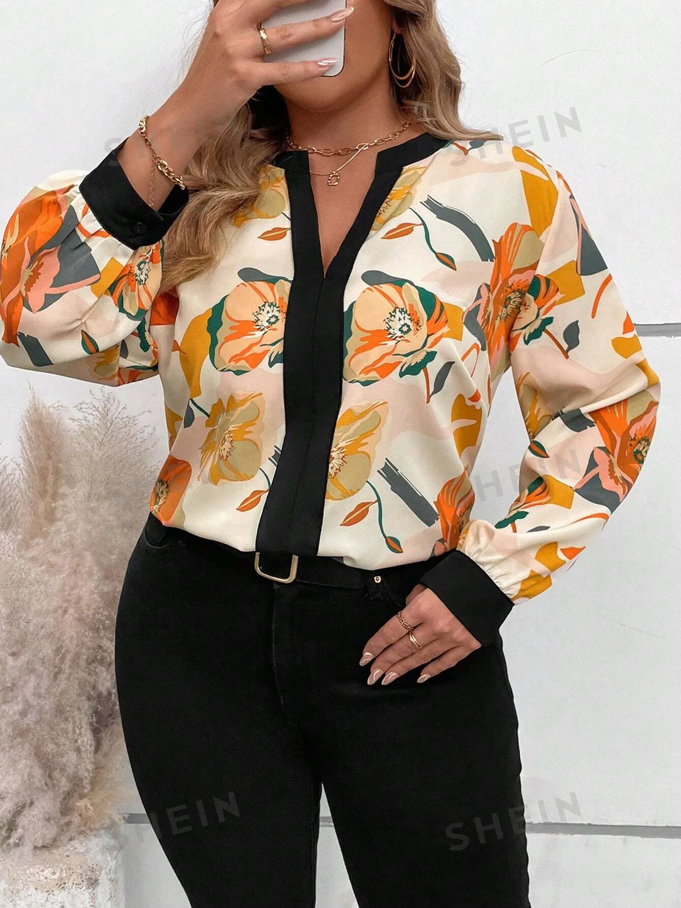 EMERY ROSE Plus Floral Print Notched Neckline Blouse