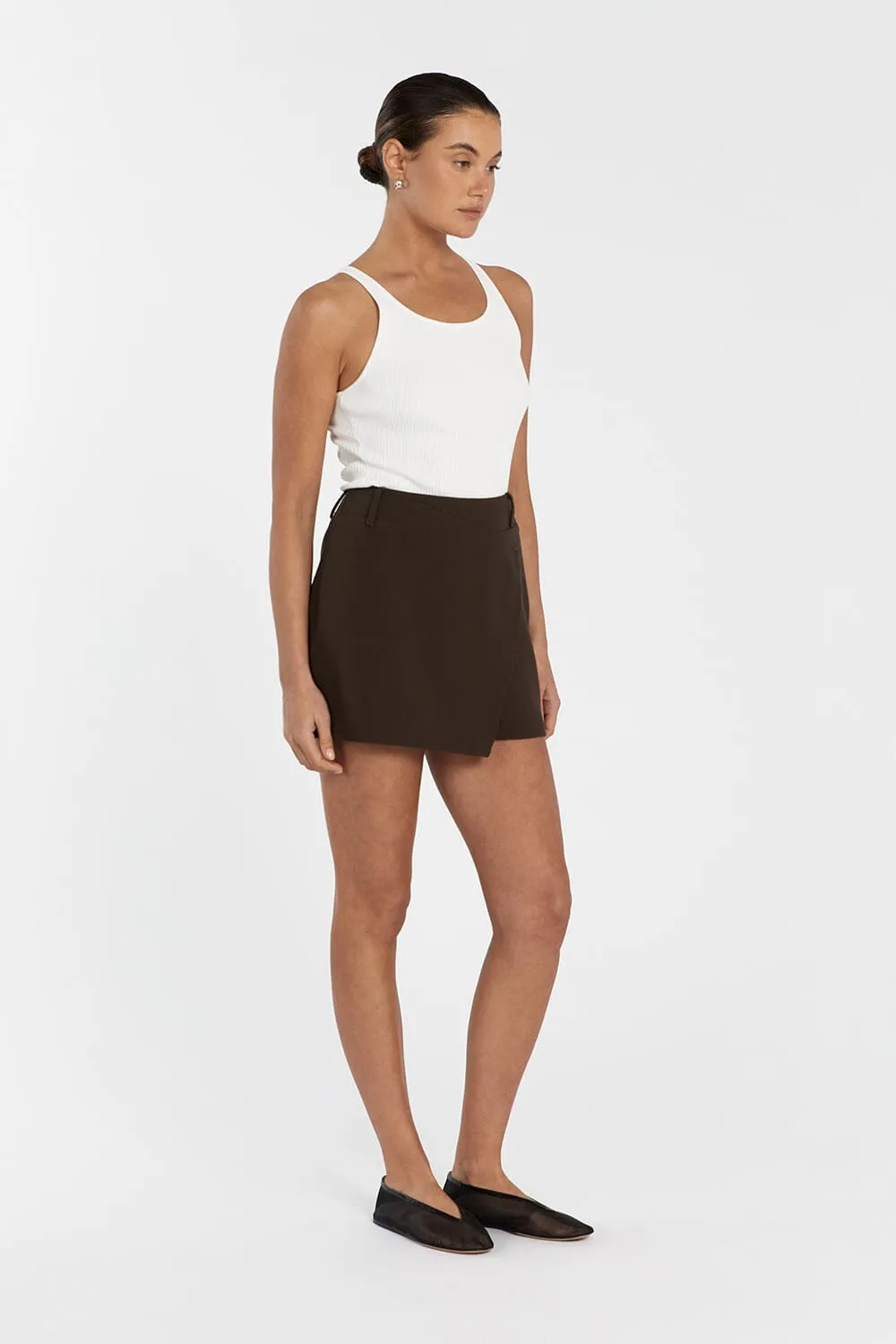 JULIE BITTER CHOC TAILORED SKORT