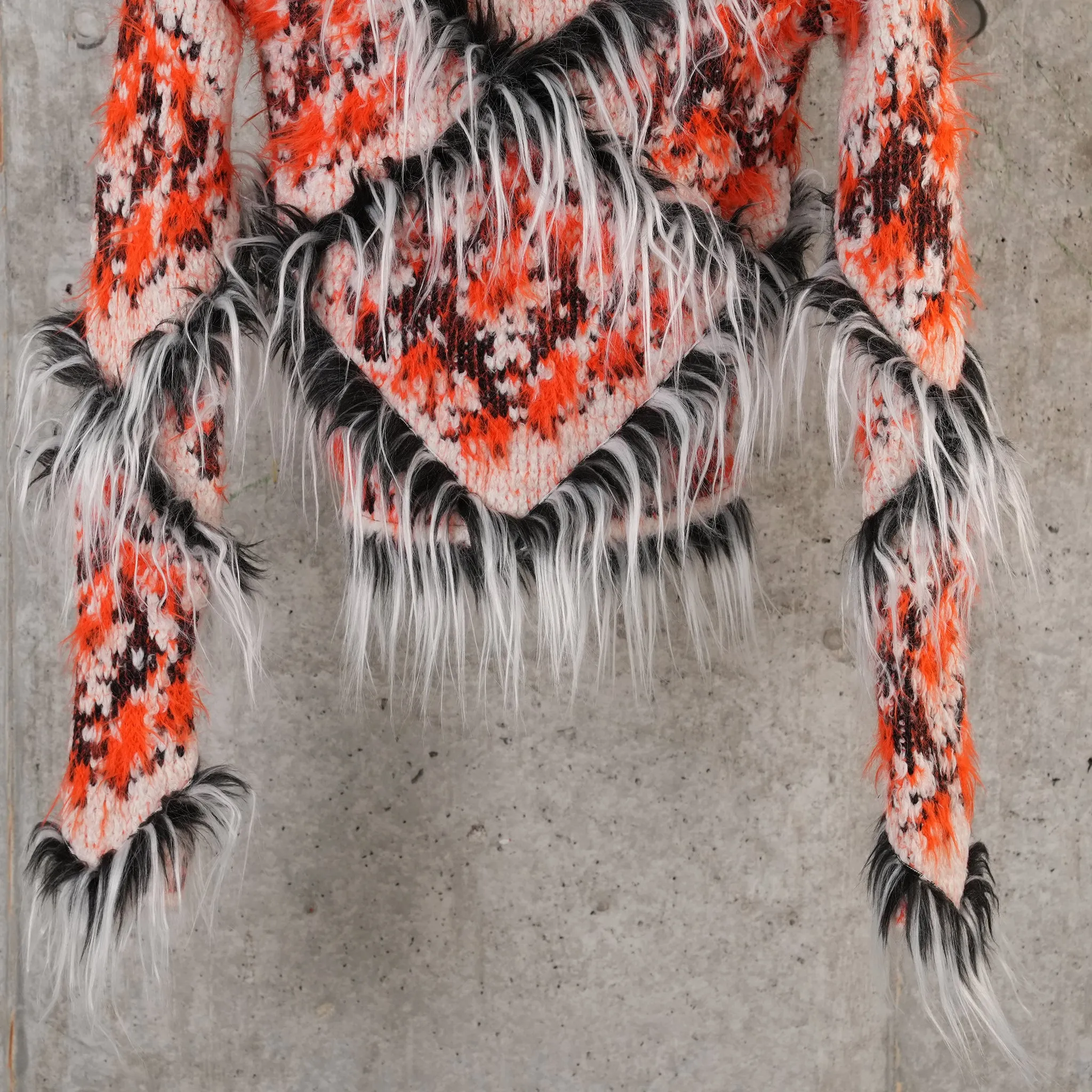 KNITWEAR / 3CE