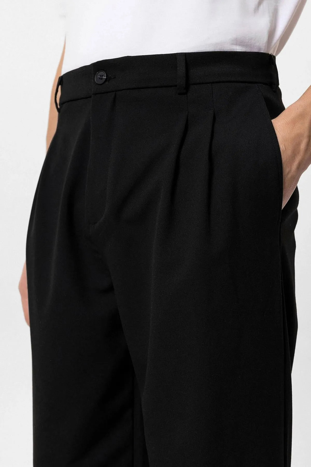 Men's Black High Waist Pleated Comfortable Fit  Trousers - Wessi