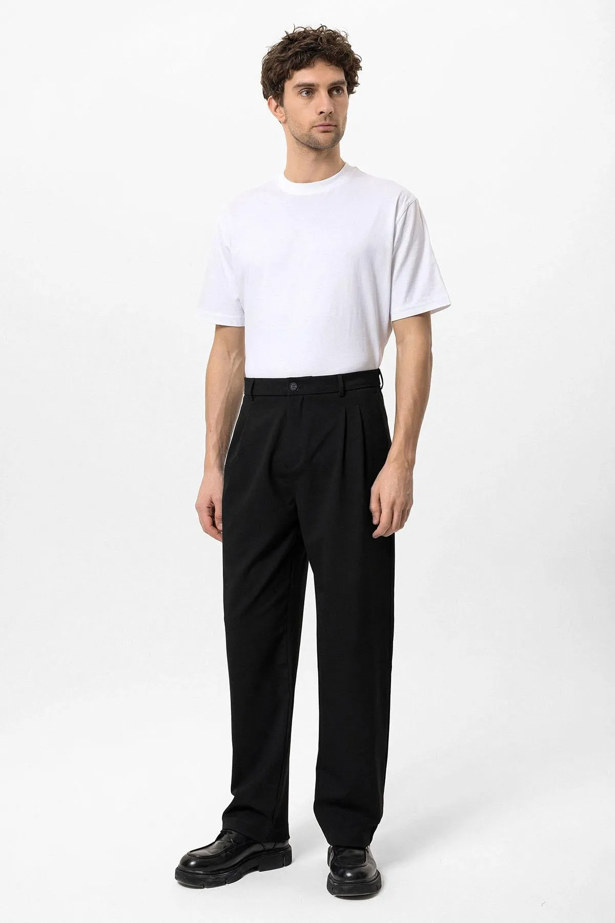 Men's Black High Waist Pleated Comfortable Fit  Trousers - Wessi