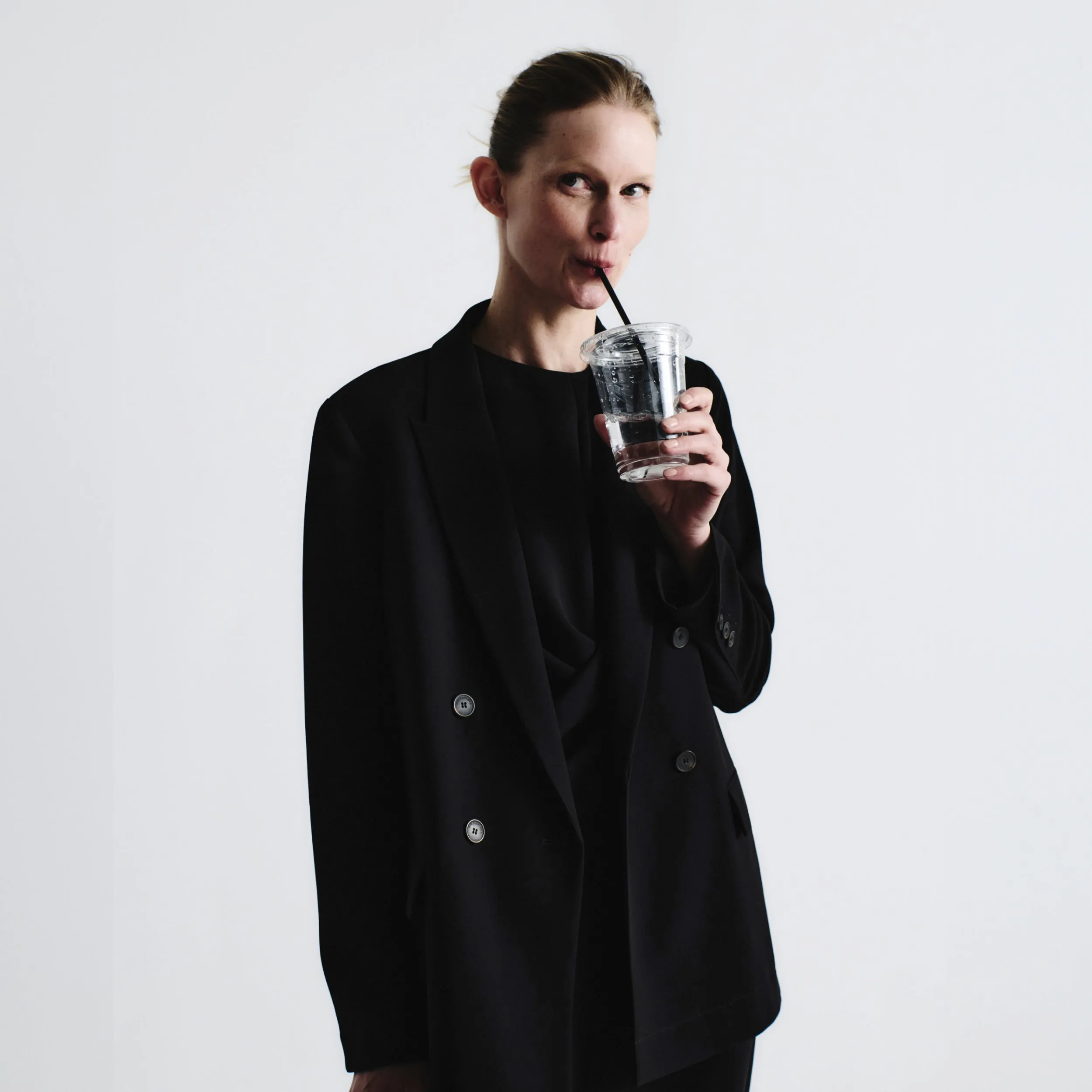 O'Hara Blazer - Everyday Crepe :: Black