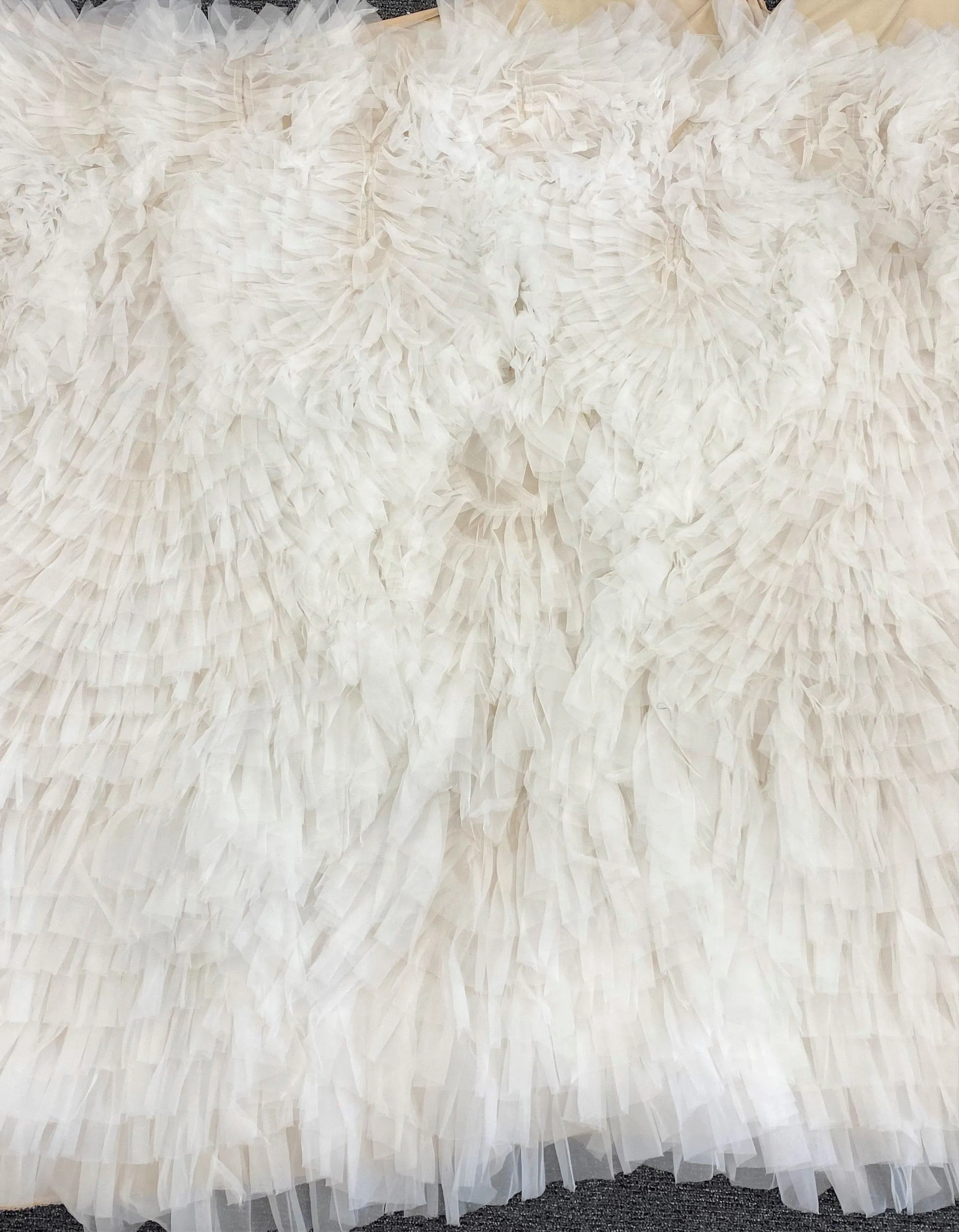 Organza Ruffle Tulle Ivory (E17535)