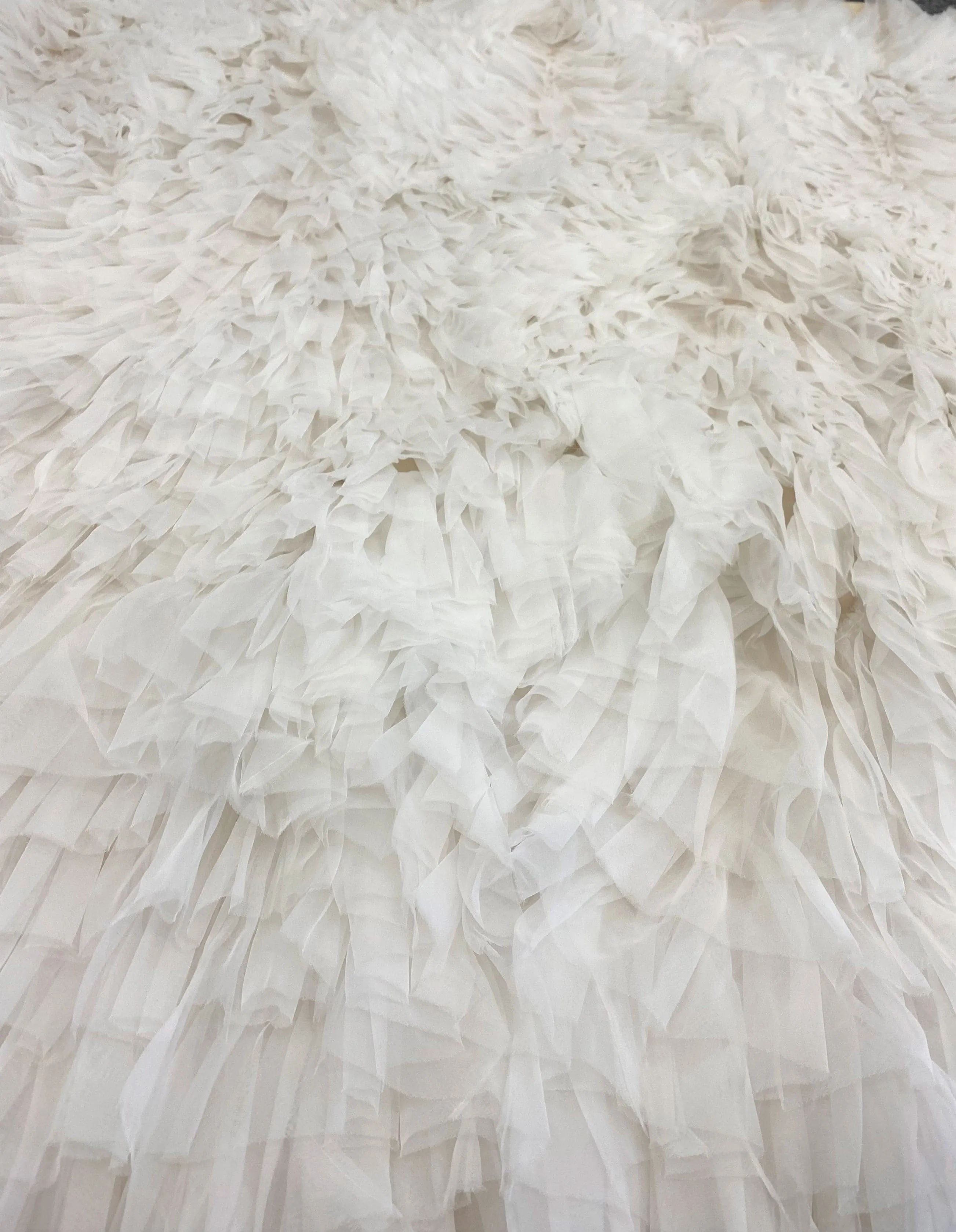 Organza Ruffle Tulle Ivory (E17535)