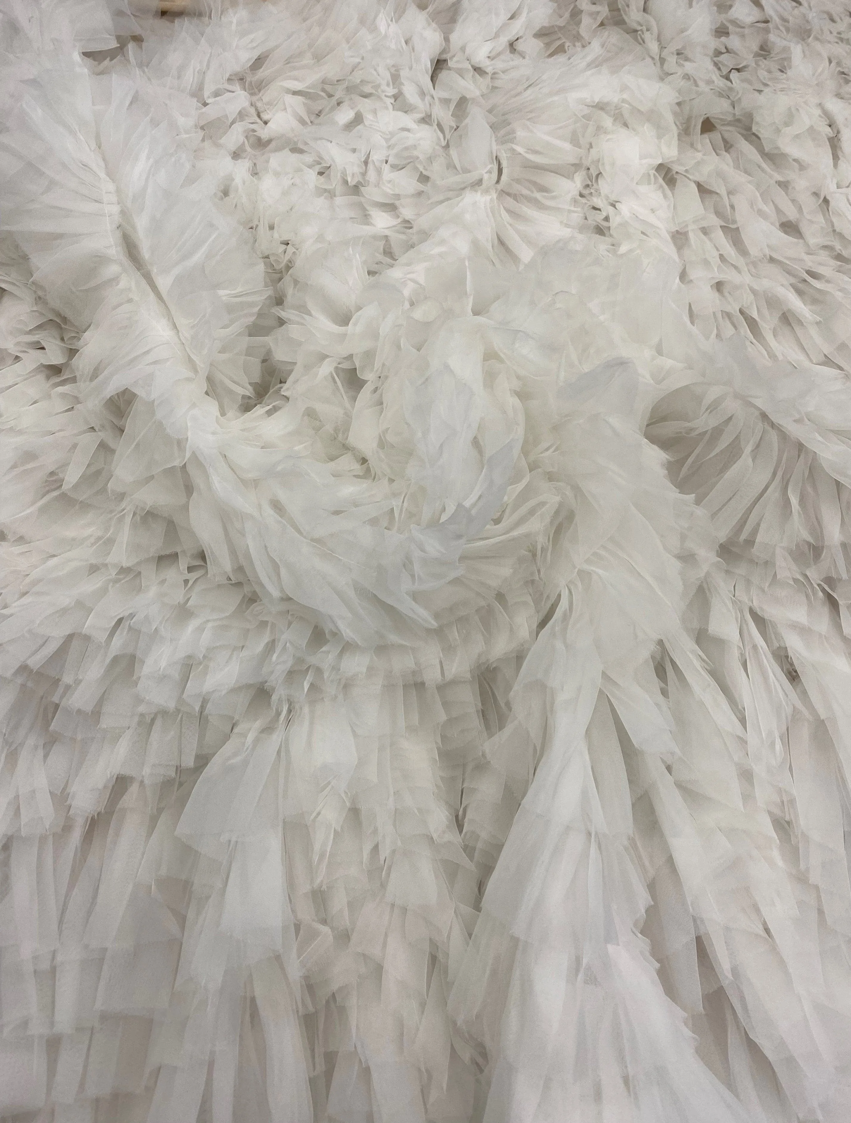 Organza Ruffle Tulle Ivory (E17535)