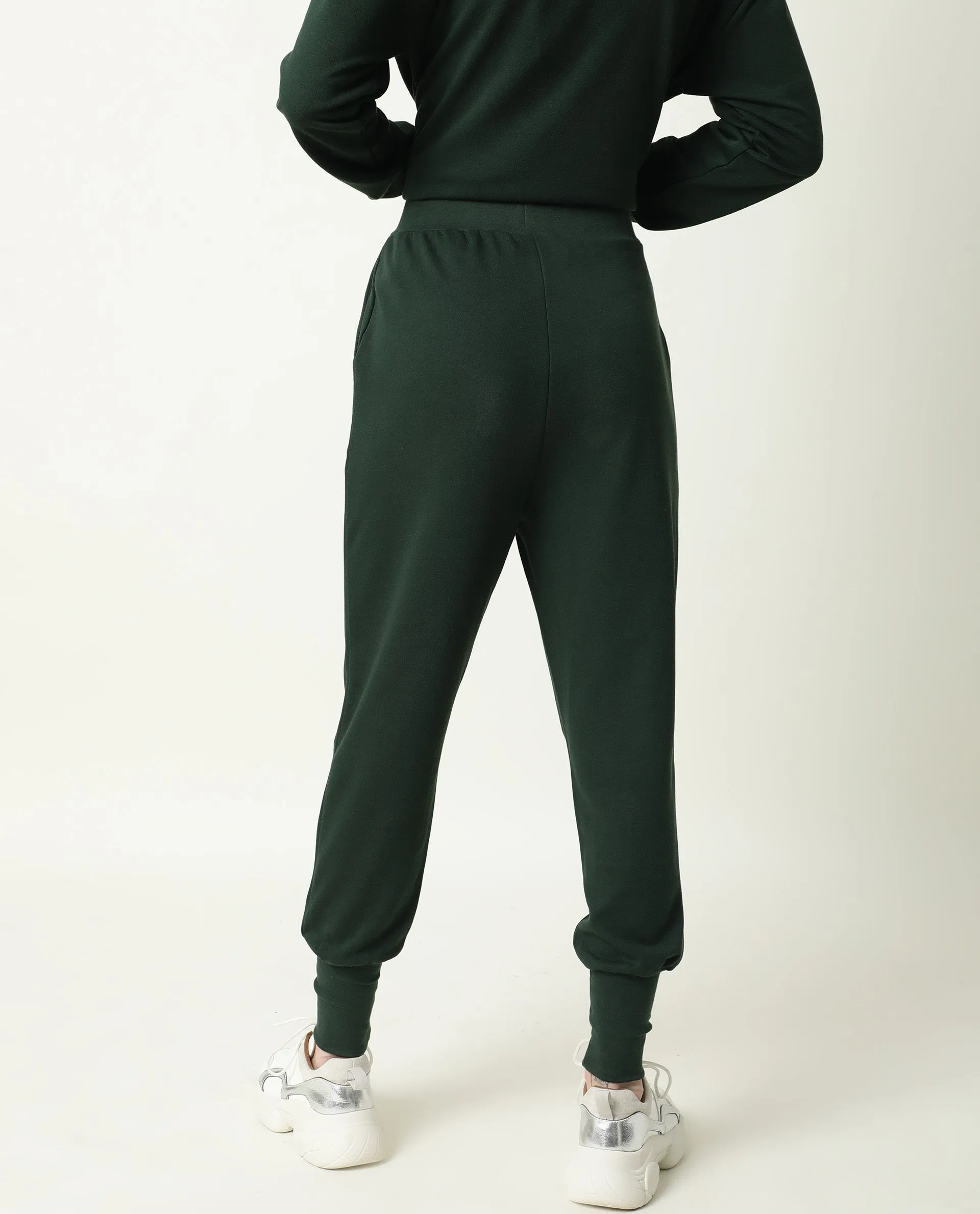 Rareism Women Simp-1 Green Poly Cotton Fabric Tailored Fit Solid Mid Rise Ankle Length Track Pant