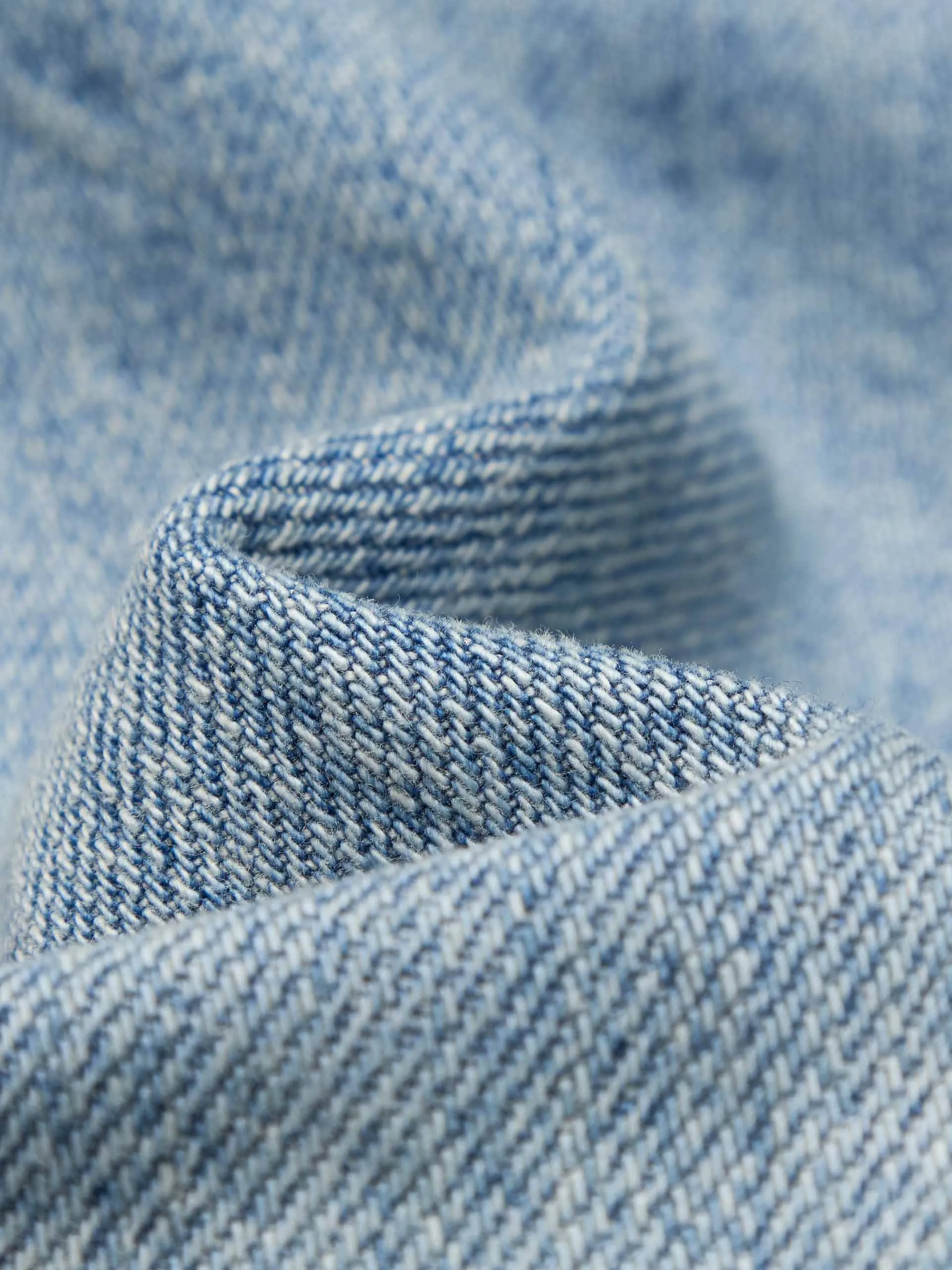 Relaxed Wide Leg Jeans