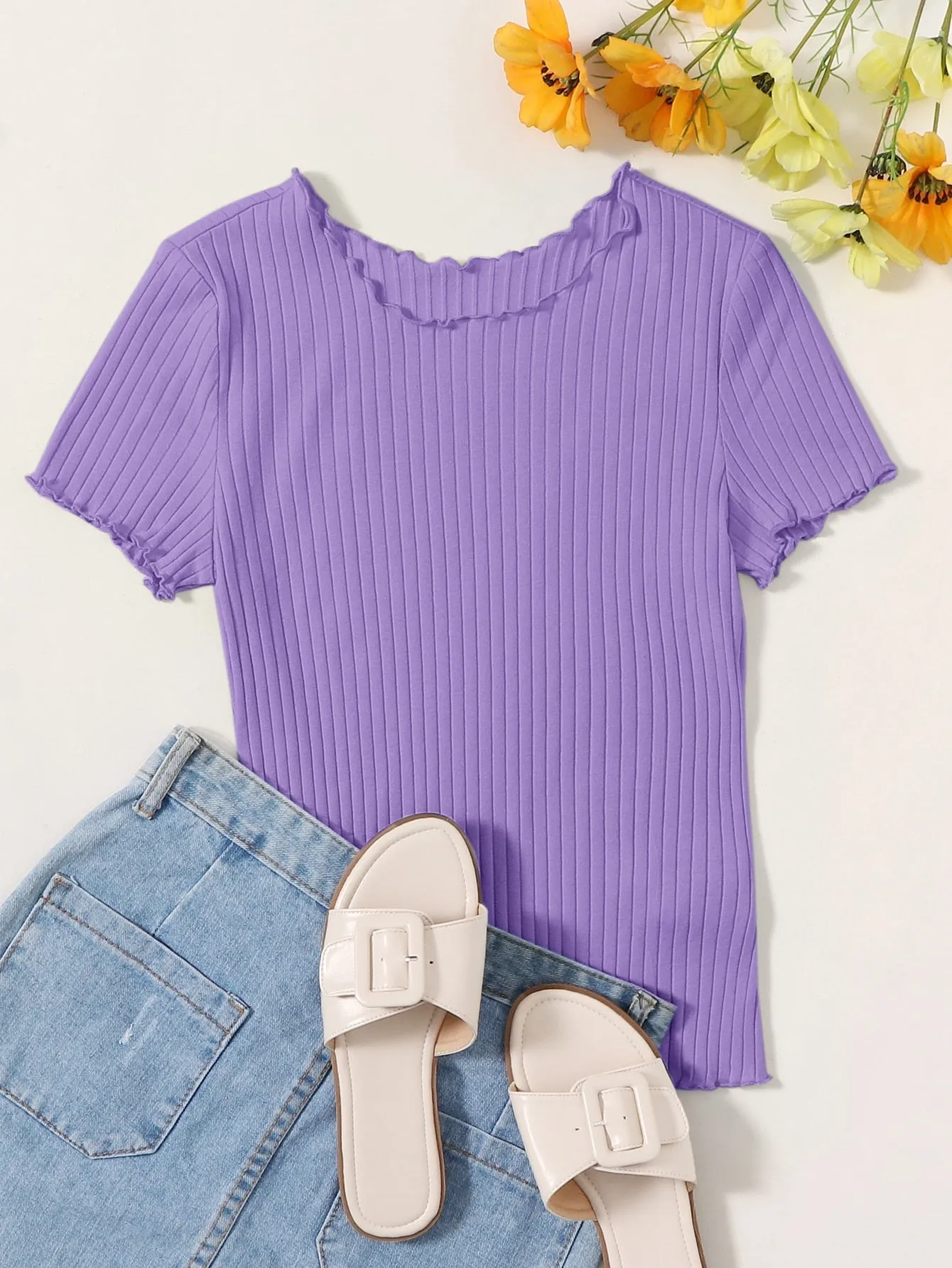 SHEIN Ribbed Lettuce-Edge Form-Fitting Top