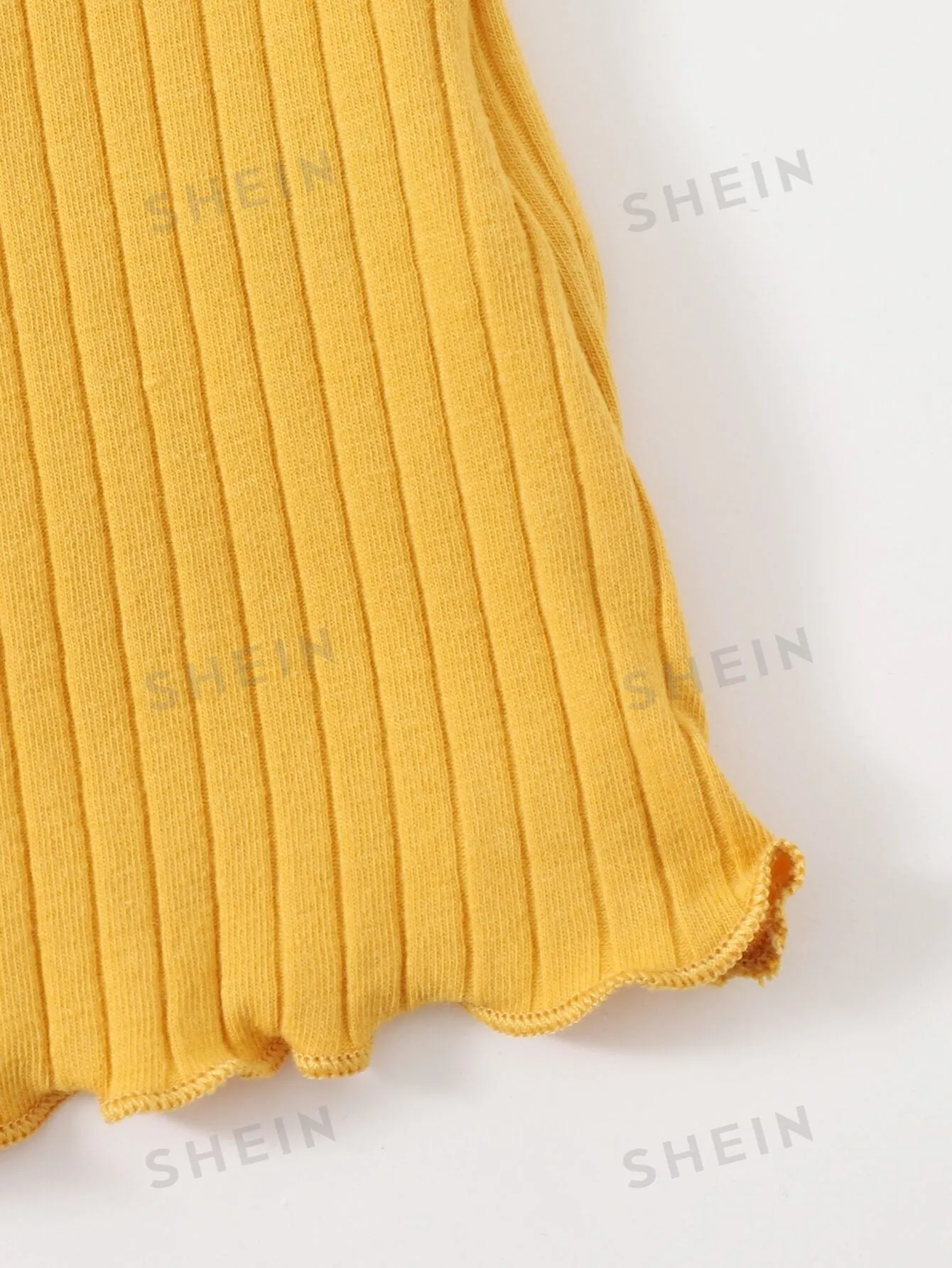 SHEIN Ribbed Lettuce-Edge Form-Fitting Top