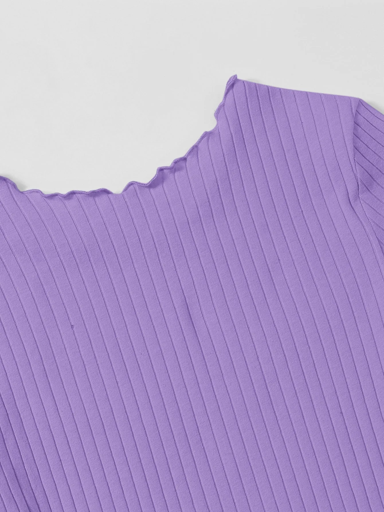 SHEIN Ribbed Lettuce-Edge Form-Fitting Top