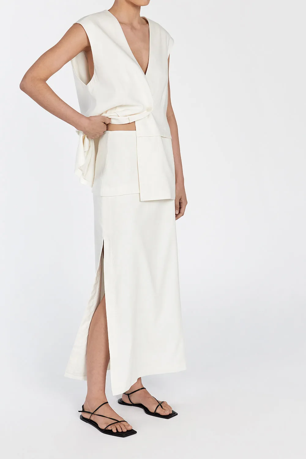 TAYLOR OFF WHITE SPLIT MIDI SKIRT